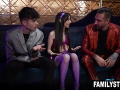 Pijpbeurt, Bruinharig, Universiteit, Diep in de keel, Vingeren, Zoenen, Trio, Tieten likken