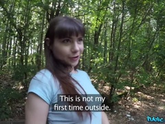 Amateur, Sucer une bite, Voiture, En levrette, Branlette thaïlandaise, De plein air, Pov, Public
