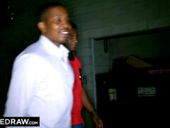 Большой член, Черные, Кончили внутрь, Глубокая глотка, Групповуха, Межрасовый секс, Наездница, Сиськи