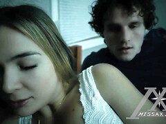 Gros cul, Sucer une bite, Plantureuse, Éjaculation interne, Fait maison, Lingerie, Actrice du porno, Nénés