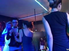 黒人, 茶髪の, 衣服着たままセックス, キス, レズビアン, パーティ, ポルノスター, 恥ずかしがりや