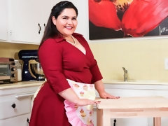 Belle grosse femme bgf, Brunette brune, Poilue, Branlette thaïlandaise, Cuisine, Masturbation, Mère que j'aimerais baiser, Dénudage