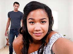 Grosser arsch, Blasen, Braunhaarige, Hundestellung, Interrassisch, Latina, Natürlichen titten, Titten