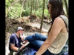 Amateur, Amarrada, Pies, Dominacion femenina, Humillación, Lamidas, Al aire libre, Esclavo