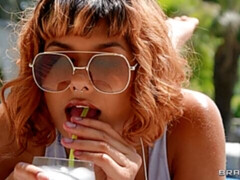 デカ尻, デカチン, フェラチオ, なめる, オマンコ, 赤毛, ショートヘア, オッパイの