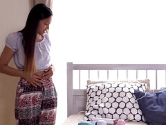 Азиатки, Пальцем, Мастурбация, Бритые, Соло, Молоденькие, Игрушки