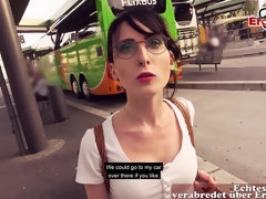 18 jahre, Deutsch, Brille, Im freien, Pov, Öffentlich, Student, Jungendliche (18+)