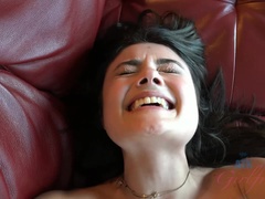 Любители, Брюнетки, Подружка, Оргазм, От первого лица, Киски, Курящие, Носки