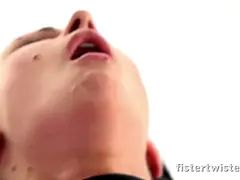 Anal, Brunette brune, Pénétrer avec le poing, Hd, Lesbienne, Léchez, Strapon, Jouets