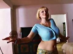 Sophie mei teaches belly dancing