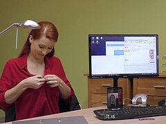 Primera ves, Dinero, Pelirrojo, Adolescente