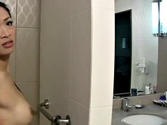 アジア人, デカパイ, オナニー, アウトドア, 馬乗り, シーメール, シャワー, オッパイの