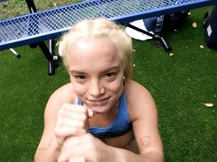 黒人, フェラチオ, 手コキする, アウトドア, 公共, スポーツ, 生徒