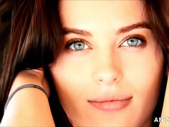 Cul, Gros seins, Brunette brune, Masturbation, Chatte, Solo, Nénés, Jouets