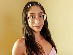 18 летние, Брюнетки, Дилдо, Волосатые, Мастурбация, Киски, Соло, Молоденькие