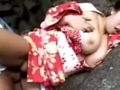 Asiatisch, Blasen, Vollbusig, Besamung, Spermaladung, Behaart, Masturbation, Im freien