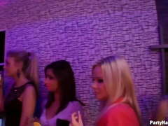 Blondine, Schwanz, Frau, Gruppe, Handjob, Hardcore, Lingerie, Party