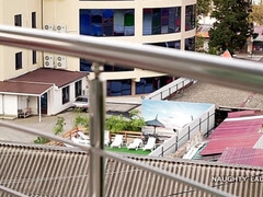 Braunhaarige, Vollbusig, Flashen, Nackt, Natürlichen titten, Im freien, Solo, Titten