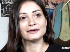 Leie, Braunhaarige, Fingern, Masturbation, Solo, Titten, Spielzeuge, Nass