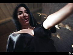 18 jaar, Grote mammen, Blond, Bruinharig, Dominante vrouw, Hd, Moeder die ik wil neuken, Tieten likken