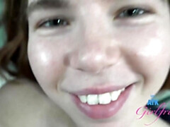 18 ans, Sucer une bite, Éjaculation interne, En levrette, Hard, Hd, Pov, Nénés