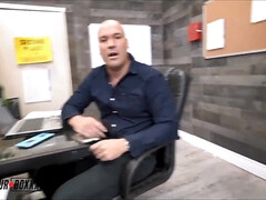 Grote kont, Grote lul, Grote mammen, Rondborstig, Sperma shot, Handbeurt, Hardcore, Tiener