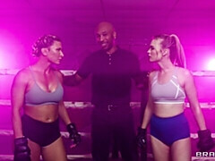 デカ尻, デカパイ, 指いじり, なめる, オナニー, 剃毛, ストリッピング, オッパイの