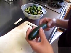 18 ans, Amateur, Mixte, Poilue, Japonaise, Mature, Maman, Adolescente