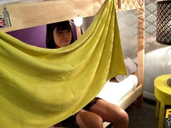 Amateur, Lamer culo, Dormitorio, Tetas grandes, Morena, Europeo, Trio, Tetas