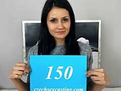 Grosser arsch, Grosser schwanz, Braunhaarige, Hundestellung, Natürlichen titten, Kurzes haar, Jungendliche (18+), Titten