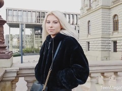 Blondine, Blasen, Hundestellung, Aufs gesicht abspritzen, Handjob, Lecken, Muschi, Jungendliche (18+)