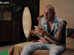 Stel, Erotisch, Handbeurt, Hardcore, Masturbatie, Rijpe lesbienne, Rijden, Zuigen