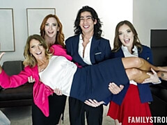 18 jahre, Grosser arsch, Grosser schwanz, Grosse titten, Blasen, Hundestellung, Dürr, Jungendliche (18+)