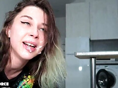 Amateur, Garganta profunda, Corridas faciales, Casero, Pequeña, Ruso, Adolescente, Tetas