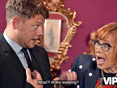 Невеста, Брюнетки, Рогоносцы, Секс без цензуры, На публике, Сиськи