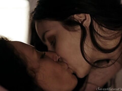 Жопа, Ванна, Спальня, Большие сиськи, Измена, Парочка, Лизание, Тату