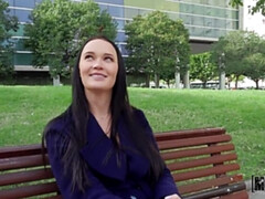 Morena, Polla, Corridas faciales, Dinero, Al aire libre, Pov, Realidad, Ruso