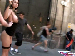 Anaal, Kont, Grote mammen, Rondborstig, Diep in de keel, Hardcore, Tepels, Openbaar