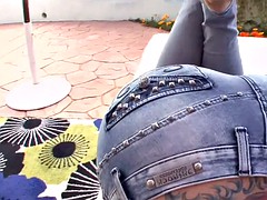 Taming a naughty pussy