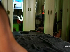 Nana, Brunette brune, Embrassement, Lesbienne, Masturbation, Chatte, Webcam, Mouillée