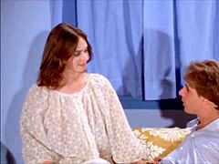 Amerikanisch, Spermaladung, Schmuddelige sprache, Frau, Erstes mal, Küssen, Herrin, Orgasmus