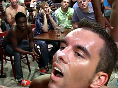 素人, フェラチオ, イマラチオ, 手コキする, オナニー, パーティ, 現実, のぞき