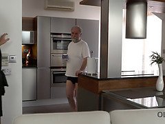 18, 素人, アナル, フェラチオ, チェコ, Hd, なめる, 熟年