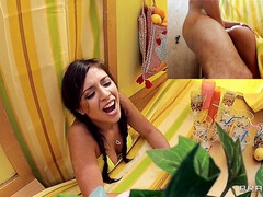 Anal, Morena, Garganta profunda, Estilo perrito, Penetracion con dedos, Besar, Montar, Sexo fuerte