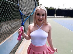 Culo grande, Verga grande, Tetas grandes, Rubia, Mamada, Estilo perrito, Pov, Tatuaje