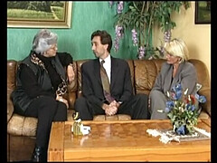 Enthousiasteling, Grote mammen, Pijpbeurt, Dubbele penetratie, Sperma in gezicht, Hardcore, Rijpe lesbienne, Orgie