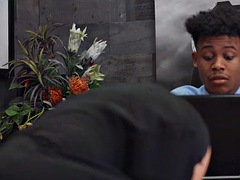 Большой член, Минет, Черненькие, Секс без цензуры, Межрасовый секс, Наездница, Молоденькие, Сиськи