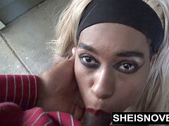 Noire, Sucer une bite, Éjaculer dans la bouche, Européenne, Lingerie, Public, Adolescente