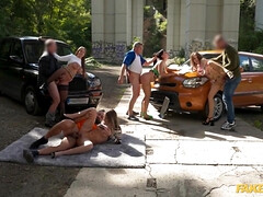 Grosser arsch, Blasen, Hundestellung, Hardcore, Realität, Tätowierung, Tittenfick, Titten