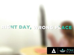 Beauté, Gros cul, Gros seins, Sucer une bite, Massage, Mamelons, Chatte, Nénés